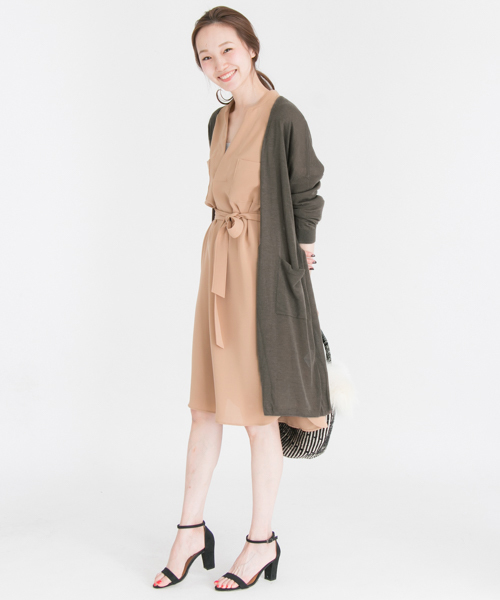 URBAN RESEARCH（アーバンリサーチ）の「UR Acuta ガウンガーディガン（カーディガン/ボレロ・レディース・カーキ/ブラック/キャメル・FREE）」の16枚目の写真