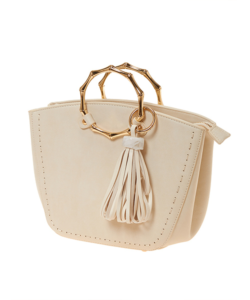 fifth（フィフス）の「リングハンドルタッセルチャームバッグ（ハンドバッグ・レディース・ブラック/モカ/サックスブルー/ホワイト/キャメル・FREE）」の2枚目の写真