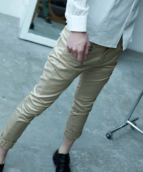 MIDWEST（ミッドウエスト）の「DIET BUTCHER SLIM SKIN×MIDWEST　別注ルーズフィットパンツ（その他パンツ・メンズ・ベージュ/ネイビー・1/2）」の14枚目の写真