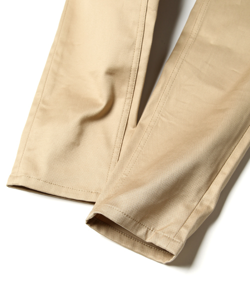 MIDWEST（ミッドウエスト）の「DIET BUTCHER SLIM SKIN×MIDWEST　別注ルーズフィットパンツ（その他パンツ・メンズ・ベージュ/ネイビー・1/2）」の6枚目の写真