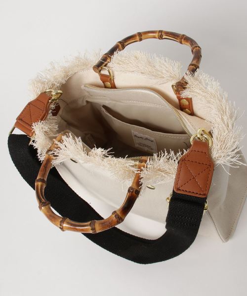 LBC（エルビーシー）の「キャンバスバンブートートバック            （トートバッグ・レディース・オフホワイト/ブラック/ダークブルー・FREE）」の4枚目の写真