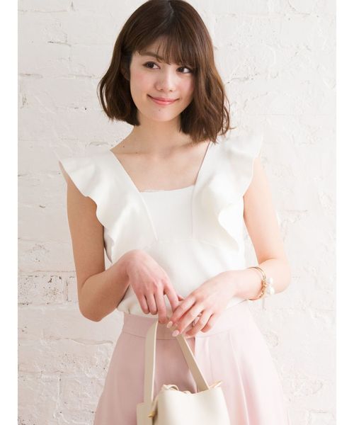 MERCURYDUO(マーキュリーデュオ)の「ラッフルコンパクトニット(ニット/セーター・レディース・オフホワイト/ライトグレー/ブラック/オレンジ/ライトブルー/レッド/マスタード/ピンク/ボルドー/グリーン・FREE)」の2枚目の写真
