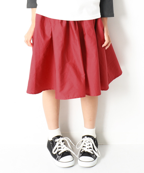 devirock（デビロック）の「膝丈ボリュームギャザースカート スカッツ（スカート・キッズ・ブラック/ベージュ/ネイビー/ブラウン/カーキ/マスタード/グリーン系その他/イエロー系その他/ピンク系その他/ワイン/レッド/オレンジ系その他・110cm/100cm/120cm/130cm/140cm/150cm/160cm）」の10枚目の写真