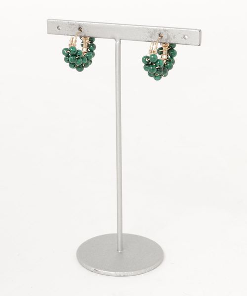 tone(トーン)の「【marinaJEWELRY】14kgf/Malachite wrapped pierced earring(ピアス(両耳用)・レディース・グリーン・S)」の3枚目の写真