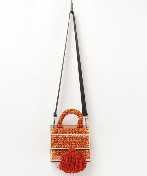 手編み バッグ セール Lala ショルダーバッグ ショルダーバッグ Lala Lala Born ララボーン Born ララボーン 手編み タッセル付き Born ララボーン のファッション