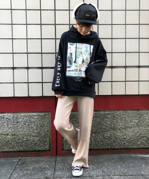 tiptop(ティップトップ)の「裾フリルリブニットパンツ(その他パンツ・レディース・ブラック/ベージュ/ブラウン・FREE)」の4枚目の写真