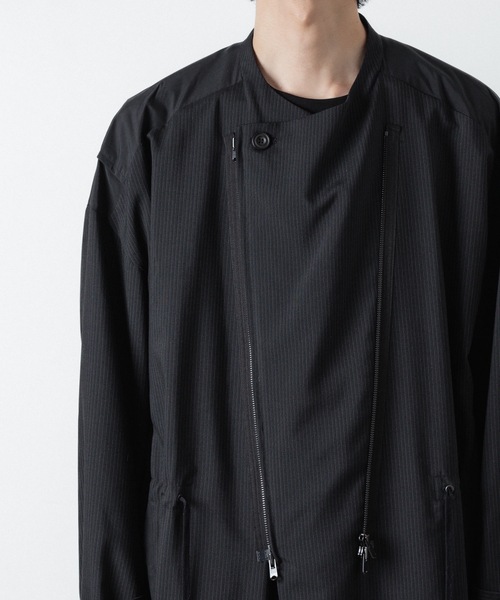 ato（アトウ）の「PINSTRIPE DOUBLE ZIP BLOUSON（モッズコート・メンズ・ブラック・44/46/48）」の14枚目の写真