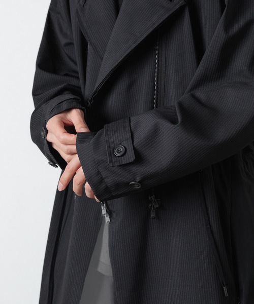 ato（アトウ）の「PINSTRIPE DOUBLE ZIP BLOUSON（モッズコート・メンズ・ブラック・44/46/48）」の9枚目の写真