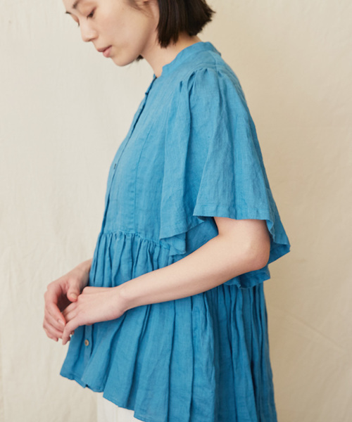 IKKUNA（イクナ）の「ruffled blouse／ラッフルドブラウス（シャツ/ブラウス・レディース・ホワイト/チャコールグレー/キナリ/ターコイズブルー・1）」の9枚目の写真
