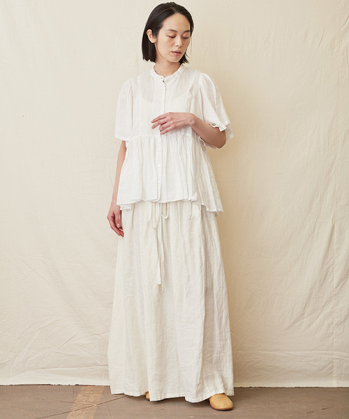 IKKUNA（イクナ）の「ruffled blouse／ラッフルドブラウス（シャツ/ブラウス・レディース・ホワイト/チャコールグレー/キナリ/ターコイズブルー・1）」の6枚目の写真