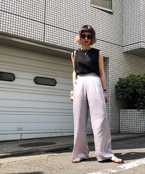 PAGEBOY（ページボーイ）の「シャイニーサテンパンツ（その他パンツ・レディース・ダークオレンジ/モカ/イエロー/サックスブルー/ピンク/ライトグレー・FREE）」の9枚目の写真