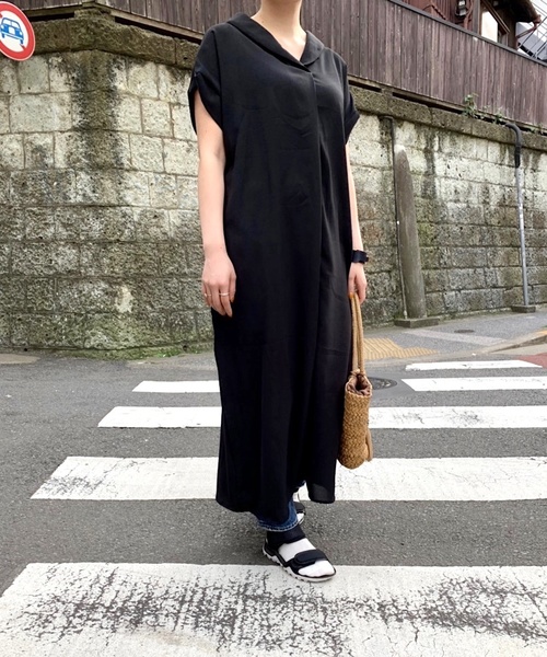 Culture Medium(カルチャーミディアム)の「ロングスリットワンピース(ワンピース・レディース・ホワイト/ミント/ライトベージュ/ブラック・FREE)」の3枚目の写真