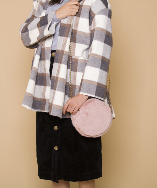 Jewelobe(ジュエローブ)の「フェイクファーチェーンショルダーバッグ(ショルダーバッグ)」|ピンク