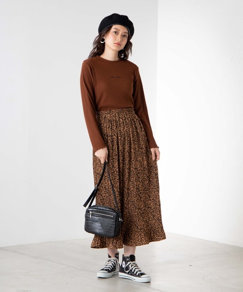 WEGO（ウィゴー）の「WEGO/ロゴ刺繍リブTシャツ（Tシャツ/カットソー・レディース・ホワイト/ブラック/ブラウン/ワイン・FREE）」の8枚目の写真