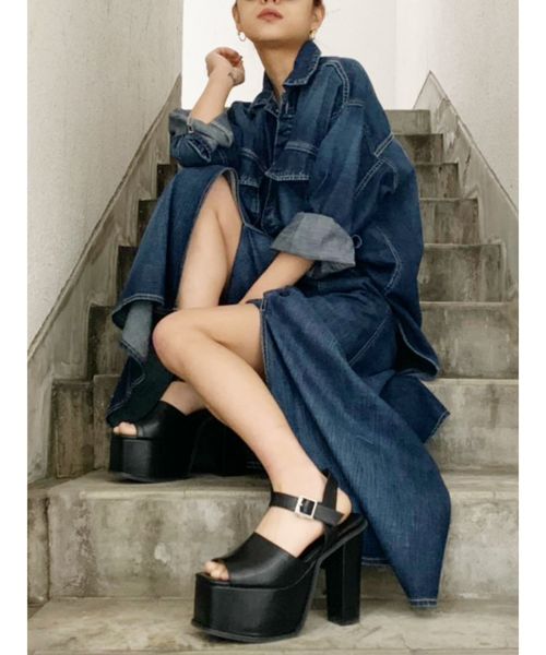 GYDA（ジェイダ）の「フライフロントデニムBIGシャツ（シャツ/ブラウス・レディース・インディゴブルー/ブルー・FREE）」の17枚目の写真