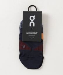 On（オン）の「On Low Sock (Midnight/Tan)（ソックス/靴下・レディース）」