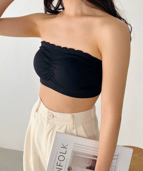 CLEA（クレア）の「カップ付 ストラップレスフリルブラトップ（チューブトップ・レディース・ホワイト/ブラック/ベージュ/チャコールグレー/グレイッシュベージュ/カーキ・FREE）」の22枚目の写真