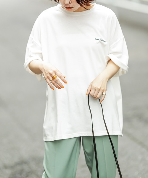 natural couture（ナチュラルクチュール）の「リラックスBACKロゴT（L）（Tシャツ/カットソー・レディース・オフホワイト/スミクロ/ベージュ/ブラウン・LARGE）」の19枚目の写真