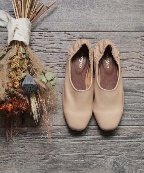 SESTO（セスト）の「レザー調シンプルバブーシュパンプス（バレエシューズ・レディース・ブラック/アイボリー/ベージュ/ゴールド/レオパード・S/M/L/LL）」の16枚目の写真