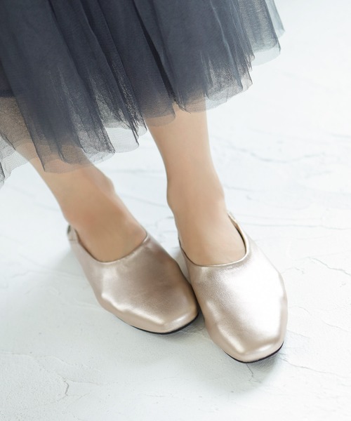 SESTO（セスト）の「レザー調シンプルバブーシュパンプス（バレエシューズ・レディース・ブラック/アイボリー/ベージュ/ゴールド/レオパード・S/M/L/LL）」の18枚目の写真