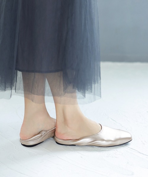 SESTO（セスト）の「レザー調シンプルバブーシュパンプス（バレエシューズ・レディース・ブラック/アイボリー/ベージュ/ゴールド/レオパード・S/M/L/LL）」の19枚目の写真