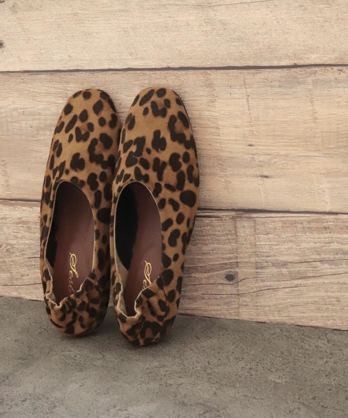 SESTO（セスト）の「レザー調シンプルバブーシュパンプス（バレエシューズ・レディース・ブラック/アイボリー/ベージュ/ゴールド/レオパード・S/M/L/LL）」の21枚目の写真