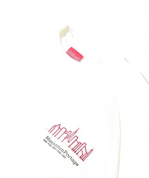 Manhattan Portage（マンハッタンポーテージ）の「[MANHATTAN PORTAGE/マンハッタンポーテージ] 別注ポケット刺繍クルーネックスウェット（スウェット・メンズ・グレー/ホワイト/ブラック・S/M/L）」の8枚目の写真