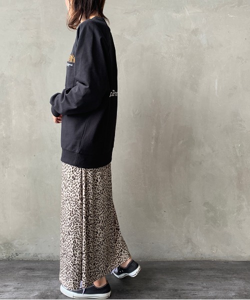 Manhattan Portage（マンハッタンポーテージ）の「[MANHATTAN PORTAGE/マンハッタンポーテージ] 別注ポケット刺繍クルーネックスウェット（スウェット・メンズ・グレー/ホワイト/ブラック・S/M/L）」の13枚目の写真