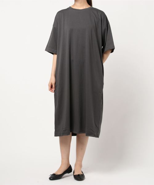 AMERICAN HOLIC（アメリカンホリック）の「ドロップショルダー5分袖カットマキシワンピース　＊〇（ワンピース・レディース・チャコールグレー/ネイビー/ブラウン/カーキ/グレイッシュベージュ・FREE）」の21枚目の写真