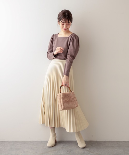 natural couture（ナチュラルクチュール）の「合皮プリーツスカート（スカート・レディース・アイボリー/ブラック/ブラウン・FREE）」の6枚目の写真