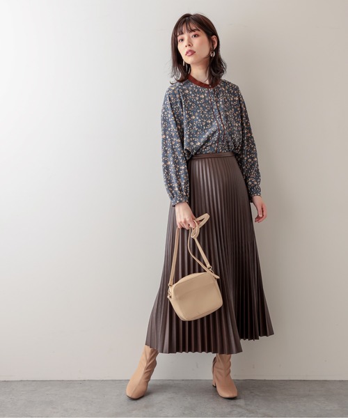 natural couture（ナチュラルクチュール）の「合皮プリーツスカート（スカート・レディース・アイボリー/ブラック/ブラウン・FREE）」の16枚目の写真