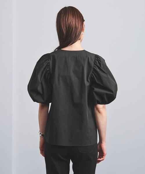 VONDEL（フォンデル）の「＜VONDEL（フォンデル）＞Vネック ギャザースリーブ ブラウス（シャツ/ブラウス・レディース・ライトブルー/ブラック・36）」の4枚目の写真