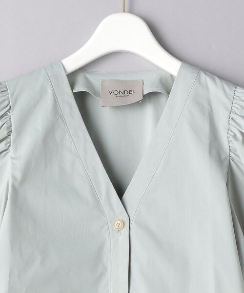 VONDEL（フォンデル）の「＜VONDEL（フォンデル）＞Vネック ギャザースリーブ ブラウス（シャツ/ブラウス・レディース・ライトブルー/ブラック・36）」の13枚目の写真
