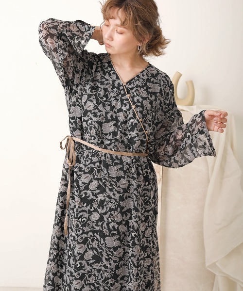 Bab(バブ)の「【WEB限定】ペイズリー2WAYワンピース(ワンピース・レディース・ブラック/ベージュ・38)」の1枚目の写真