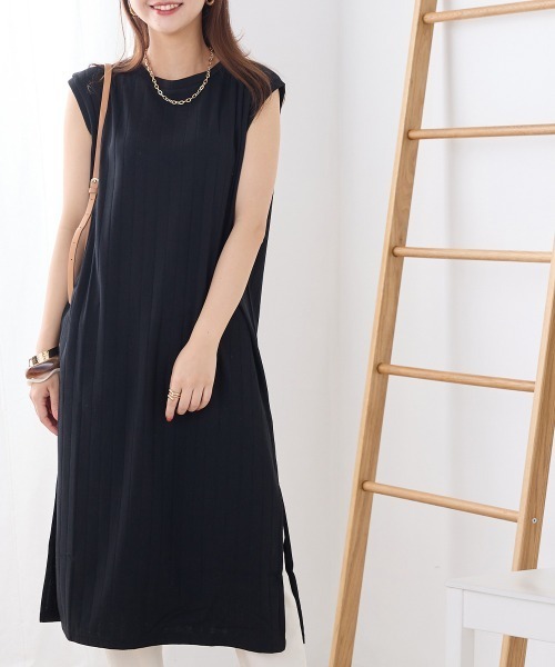 OMNES Another Edition（オムネス アナザーエディション）の「汗染み防止リブノースリーブワンピース（ワンピース・レディース・ブラック/ベージュ/イエロー/ラベンダー・FREE）」の2枚目の写真