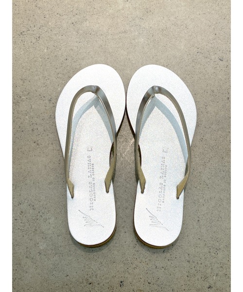 SHENERY（シーナリー）の「(NICOLAS LAINAS/ニコラスライナス)フラットサンダル（サンダル・レディース・シルバー/ゴールド・38/36/37）」の11枚目の写真