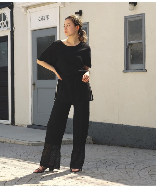 Alluge（アルージュ）の「配色ラインチュニック&透かしパンツ セットアップ（つなぎ/オールインワン・レディース・ブラック/カーキ・FREE）」の2枚目の写真