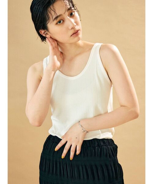 Ungrid（アングリッド）の「ランダムテレコカラータンクトップ（タンクトップ・レディース・ブラック/ブルー/アイボリー/キャメル・FREE）」の14枚目の写真