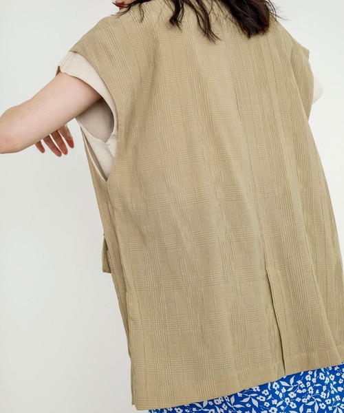 w closet（ダブルクローゼット）の「【新色追加】チェック調オーバーベスト（ベスト・レディース・ブラック/ベージュ/モカ・FREE）」の6枚目の写真