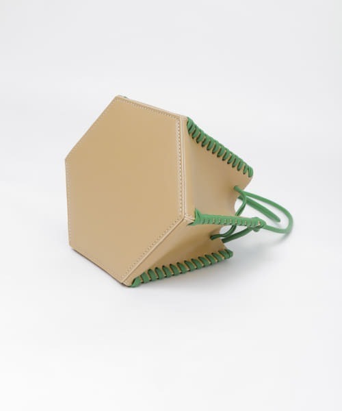 PROTCOL（プロトコル）の「【URBS別注】PROTCOL　exclusive HEXIAGON BAG（ショルダーバッグ・レディース・グリーン・FREE）」の7枚目の写真