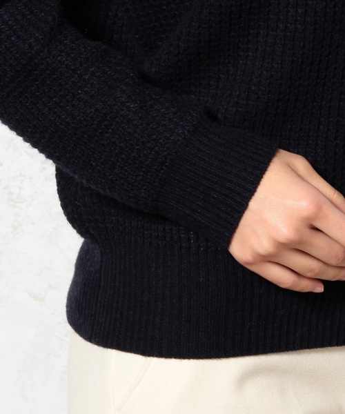 green label relaxing（グリーンレーベルリラクシング）の「GT R/N/W ボトルネック POニット 7G（ニット/セーター・レディース・オフホワイト/ネイビー/パープル・フリー）」の15枚目の写真