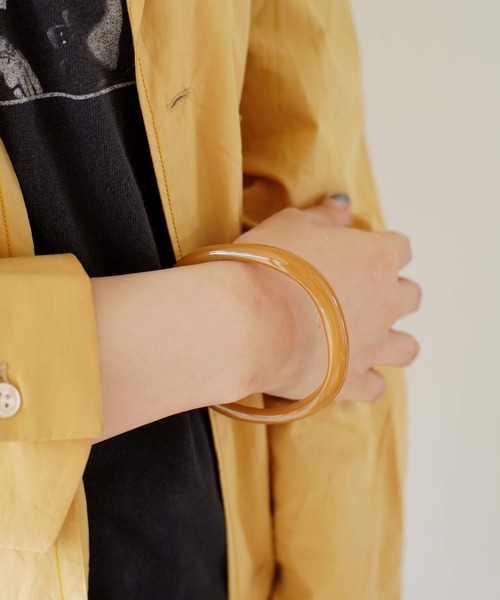 Port（ポート）の「ニュアンスカラー アクリル バングル（バングル/リストバンド・レディース・ブラウン/ライトブラウン/クリーム/ライトピンク・FREE）」の9枚目の写真