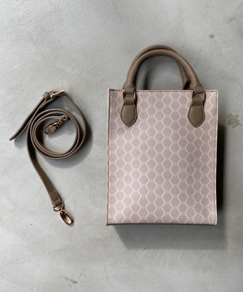 Aunt Marie's（アントマリーズ）の「モノグラムスクエアミニショルダー（ショルダーバッグ・レディース・ベージュ/ブラウン/ブラック・FREE）」の11枚目の写真