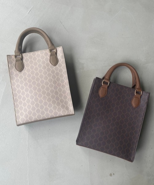 Aunt Marie's（アントマリーズ）の「モノグラムスクエアミニショルダー（ショルダーバッグ・レディース・ベージュ/ブラウン/ブラック・FREE）」の8枚目の写真