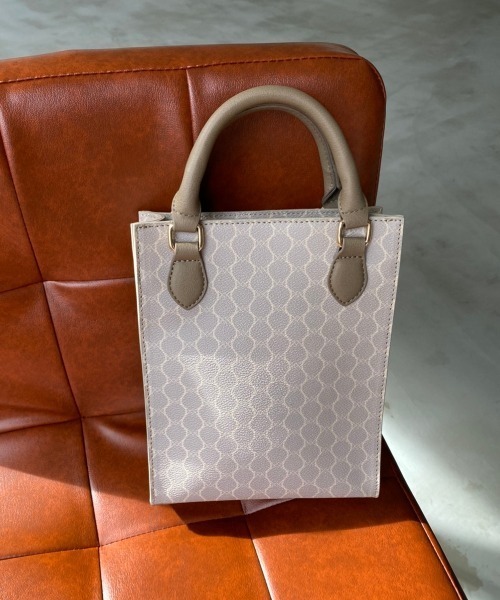 Aunt Marie's（アントマリーズ）の「モノグラムスクエアミニショルダー（ショルダーバッグ・レディース・ベージュ/ブラウン/ブラック・FREE）」の9枚目の写真