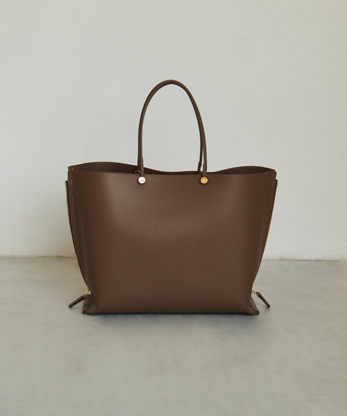 E'POR（エポール）の「【E'POR】【A4対応】 Y BAG Wideサイドジップ横型トートバッグ）（トートバッグ・レディース・ブラック/ダークブラウン/ブラウン/オフホワイト・FREE）」の10枚目の写真