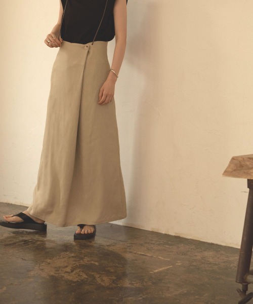marjour（マージュール）の「CODE SUSPENDERS WRAP SKIRT（スカート・レディース・ベージュ・M）」の8枚目の写真