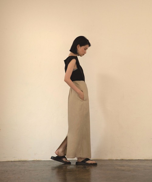marjour（マージュール）の「CODE SUSPENDERS WRAP SKIRT（スカート・レディース・ベージュ・M）」の18枚目の写真