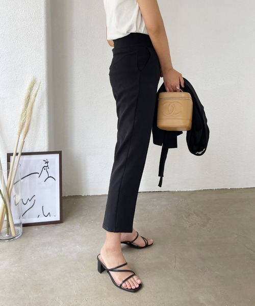 Shelly island(シェリーアイランド)の「ハイウエストテーパードパンツ(その他パンツ・レディース・ブラック/ダークグリーン/テラコッタ・FREE)」の13枚目の写真