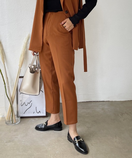 Shelly island(シェリーアイランド)の「ハイウエストテーパードパンツ(その他パンツ・レディース・ブラック/ダークグリーン/テラコッタ・FREE)」の12枚目の写真